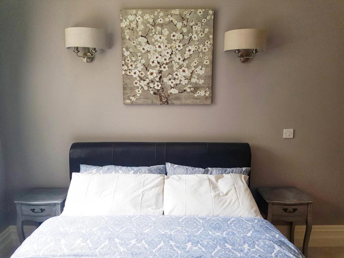Elegantly Restored Suite In Historic Limerick Bagian luar foto
